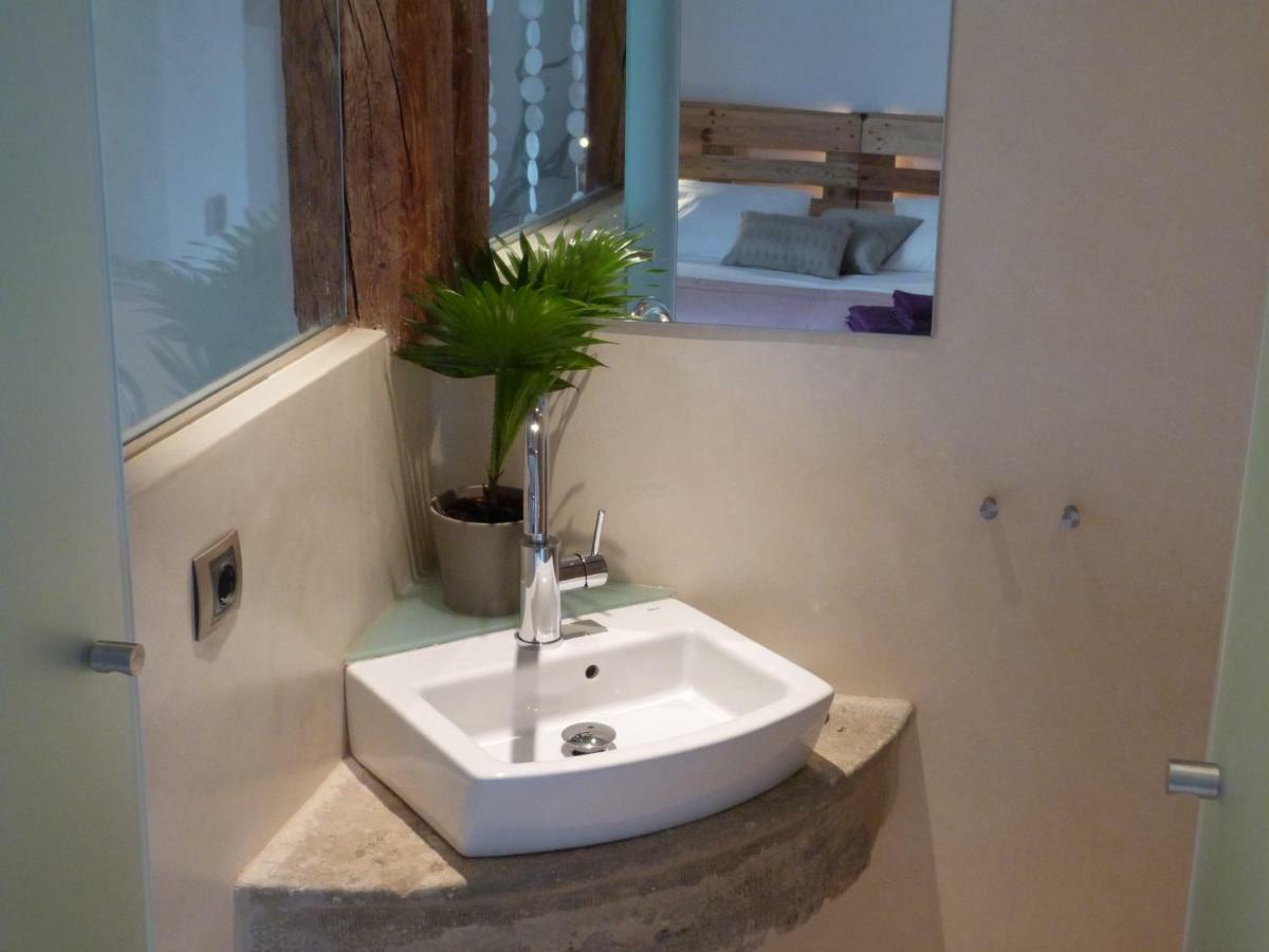 Casa Vella Del Panta Guest House Riudecanyes Eksteriør bilde
